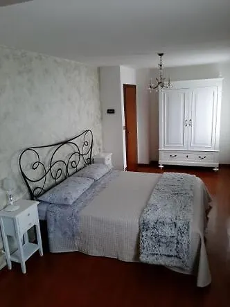 La Ca' Di Susano Affittacamere Vergato 0*,  Italy